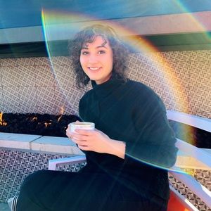 Meet your Posher, Phoebe